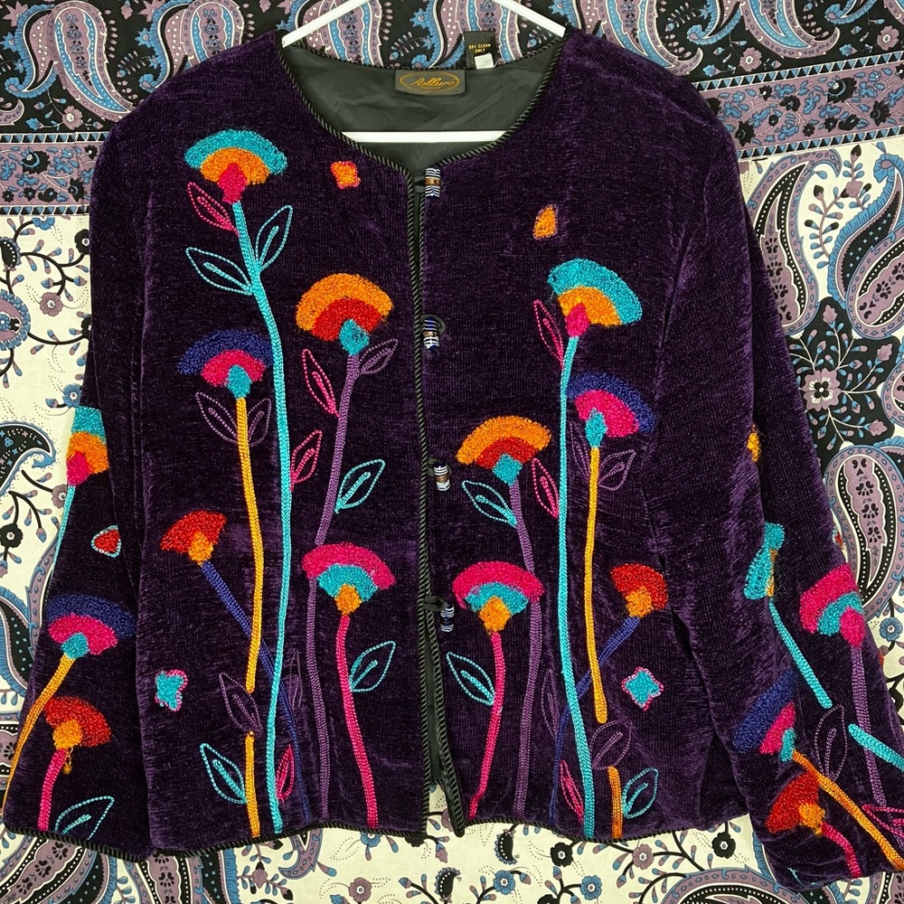 Allure VTG flower artsy jacket